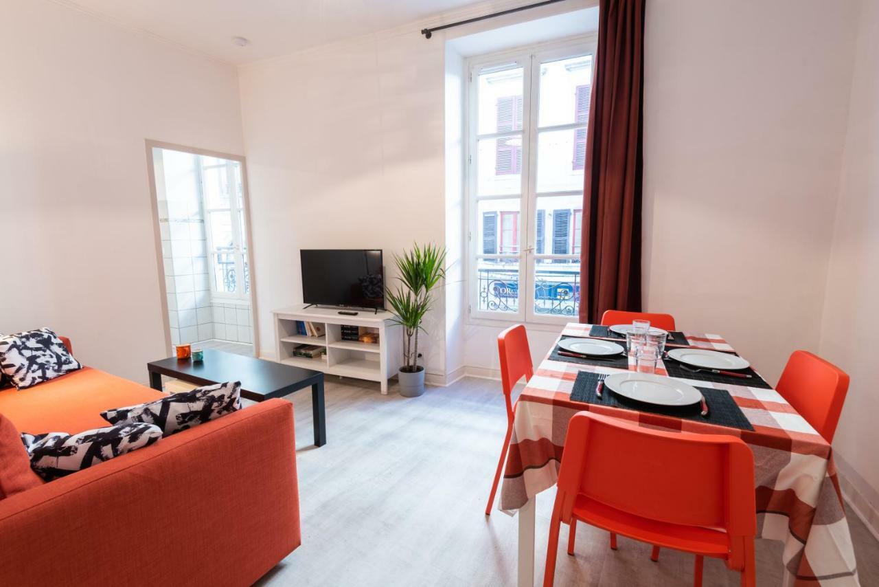 Appartement cœur de ville - Wifi - Lave-sèche linge Pau Esterno foto